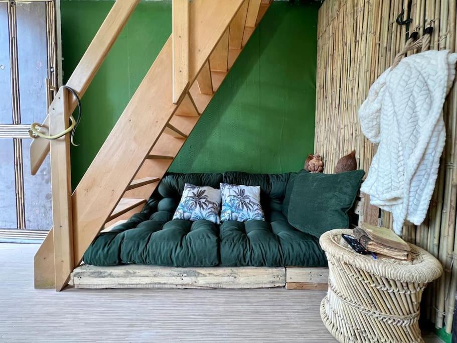 Nuit Dans La Jungle - Love Room Souppes-sur-Loing ภายนอก รูปภาพ