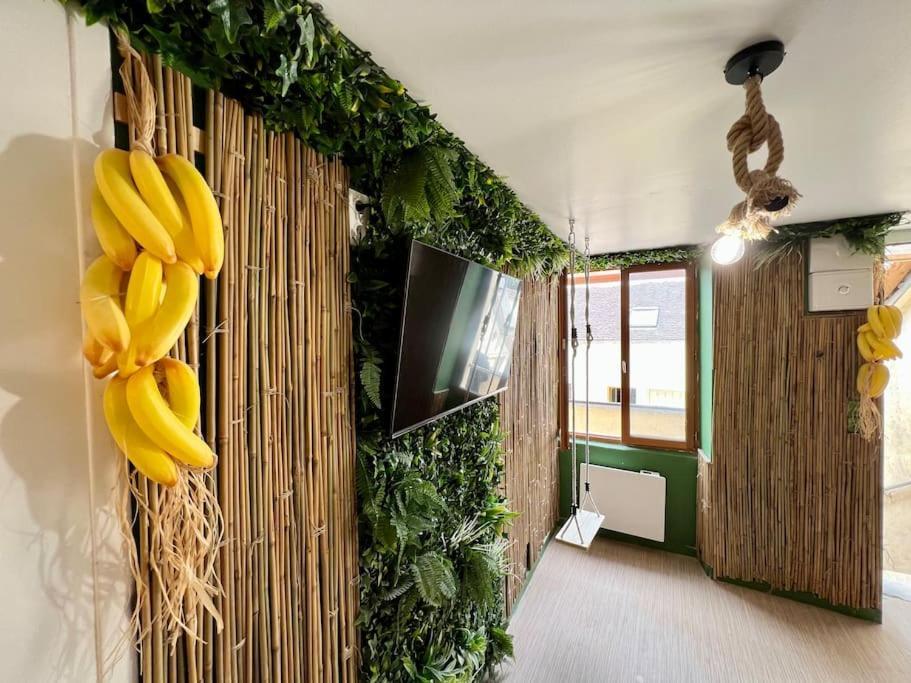 Nuit Dans La Jungle - Love Room Souppes-sur-Loing ภายนอก รูปภาพ