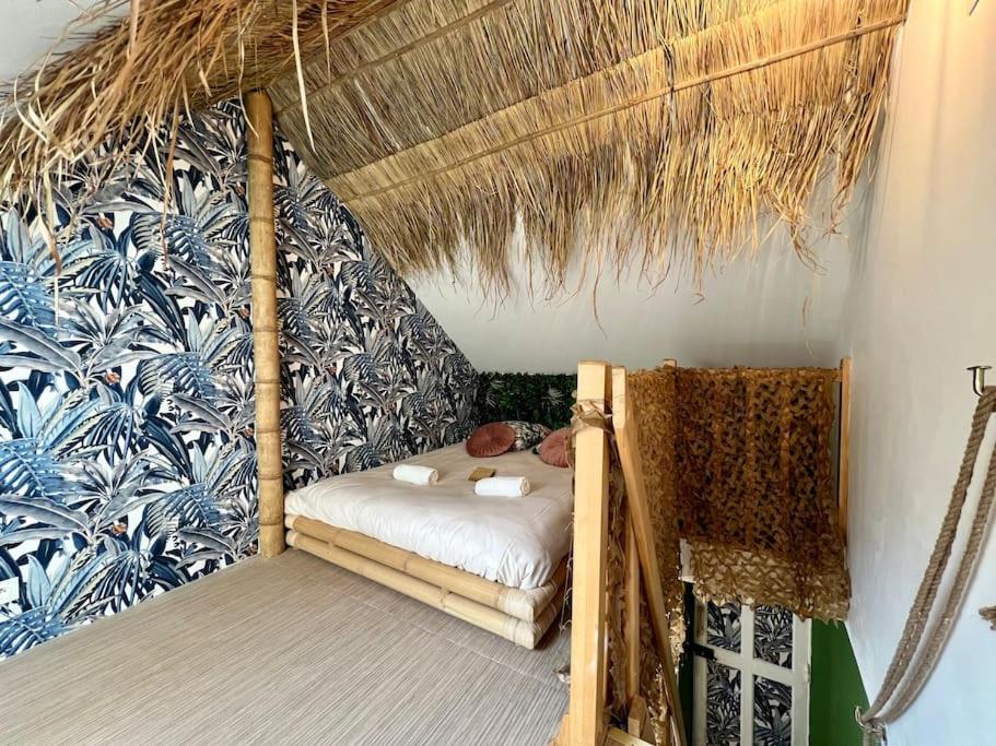Nuit Dans La Jungle - Love Room Souppes-sur-Loing ภายนอก รูปภาพ
