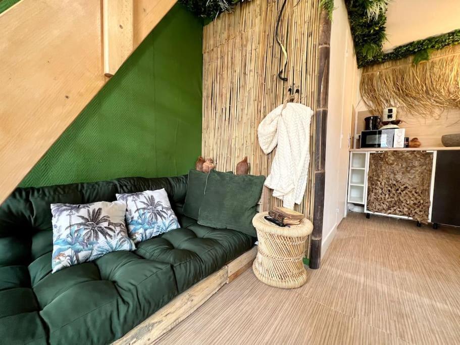 Nuit Dans La Jungle - Love Room Souppes-sur-Loing ภายนอก รูปภาพ