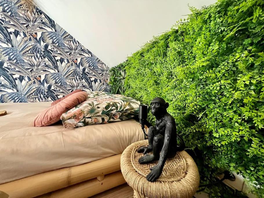 Nuit Dans La Jungle - Love Room Souppes-sur-Loing ภายนอก รูปภาพ